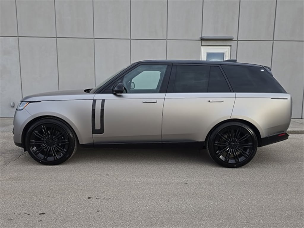 New 2026 Land Rover Range Rover SE SUV