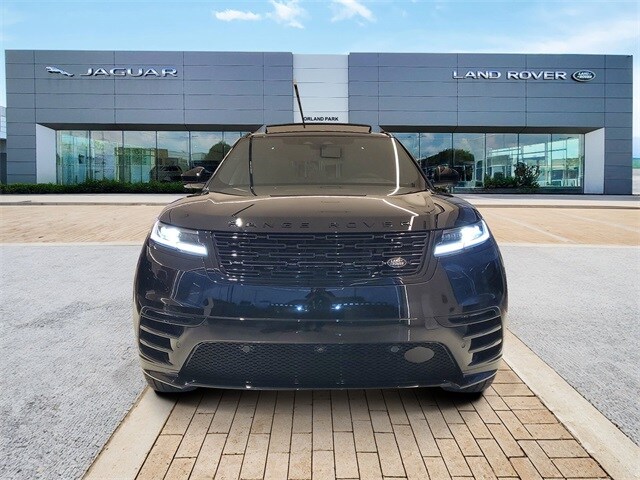 2026 Land Rover Range Rover Velar SE photo 2
