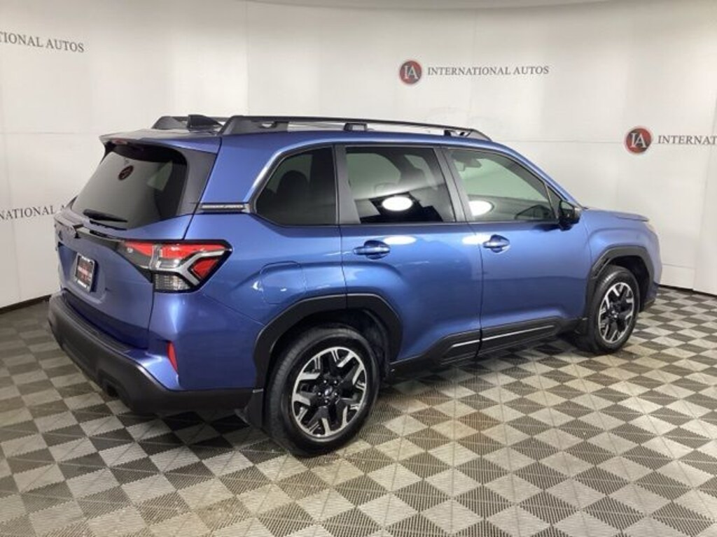 Certified 2025 Subaru Forester Premium pk 15 SUV