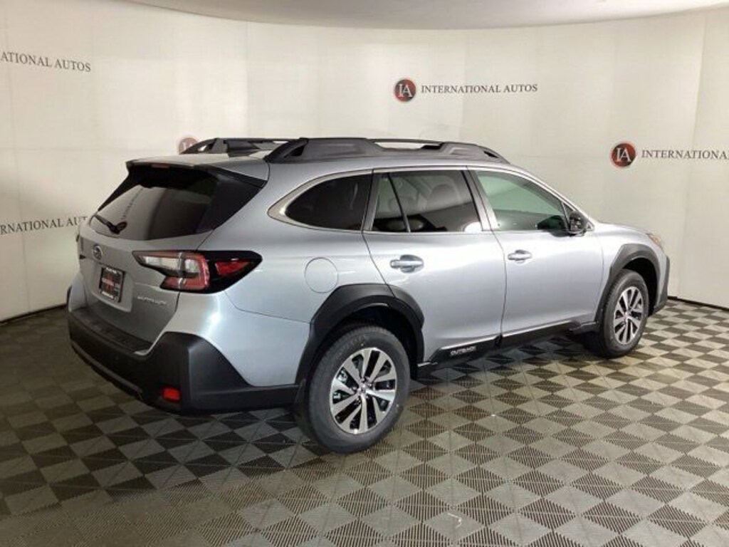 Used 2025 Subaru Outback Premium pk 13 SUV