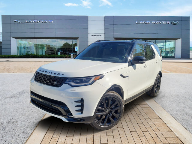 New 2026 Land Rover Discovery Dynamic SE SUV
