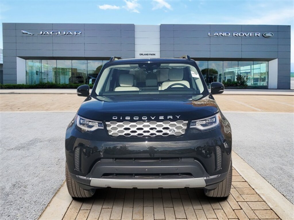 New 2025 Land Rover Discovery S SUV