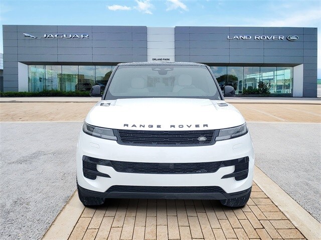 2025 Land Rover Range Rover Sport SE photo 2