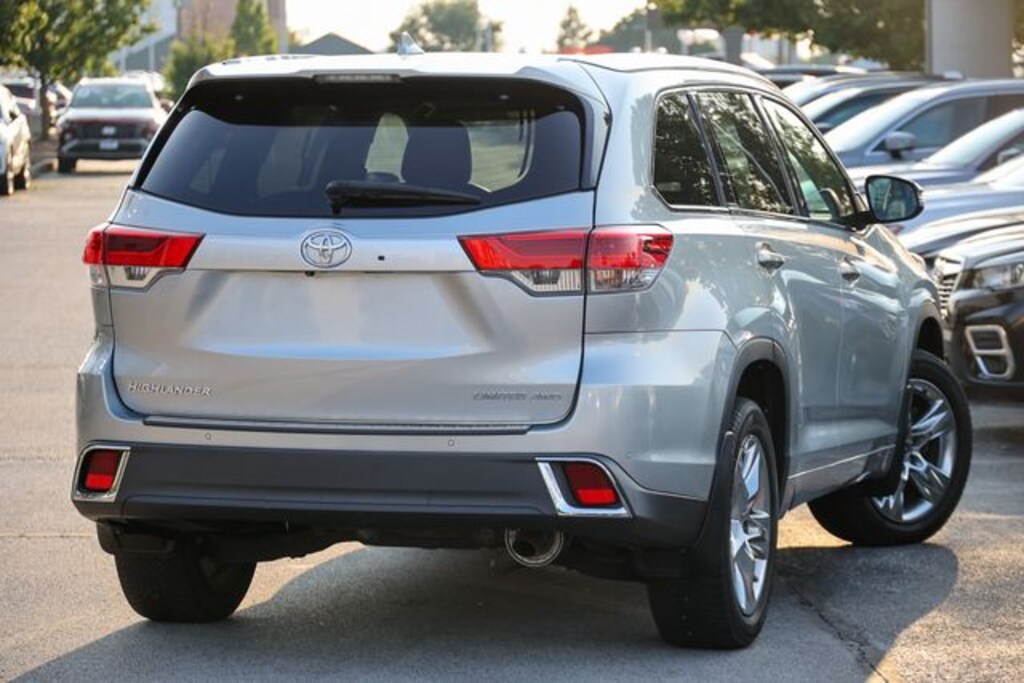 Used 2017 Toyota Highlander Limited SUV