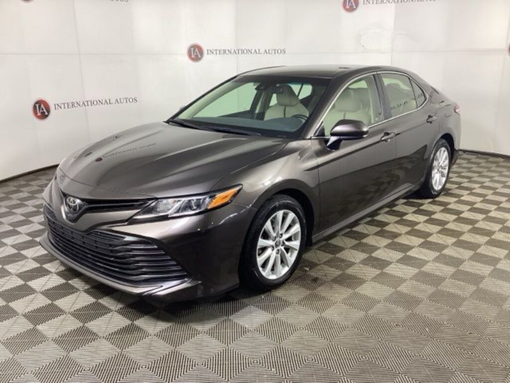 Used 2018 Toyota Camry LE Sedan