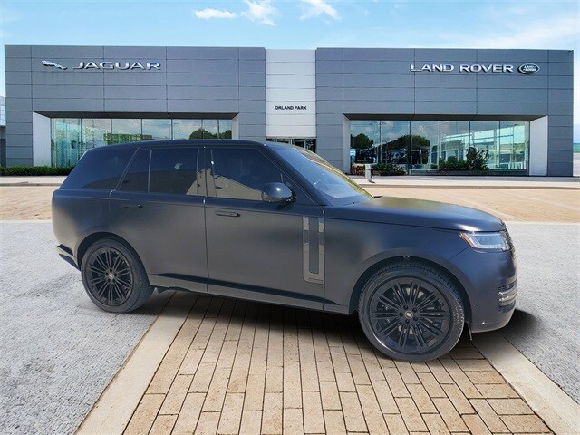 2023 Land Rover Range Rover Autobiography photo 3