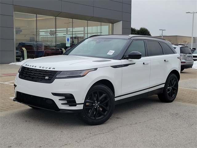 2026 Land Rover Range Rover Velar Dynamic SE's photo