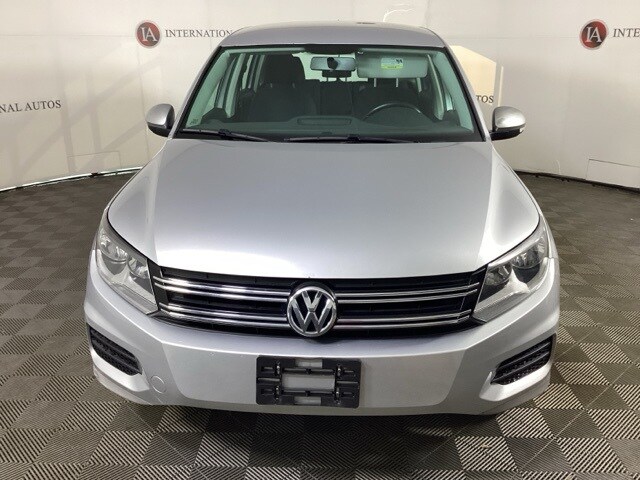 2014 Volkswagen Tiguan S photo 2