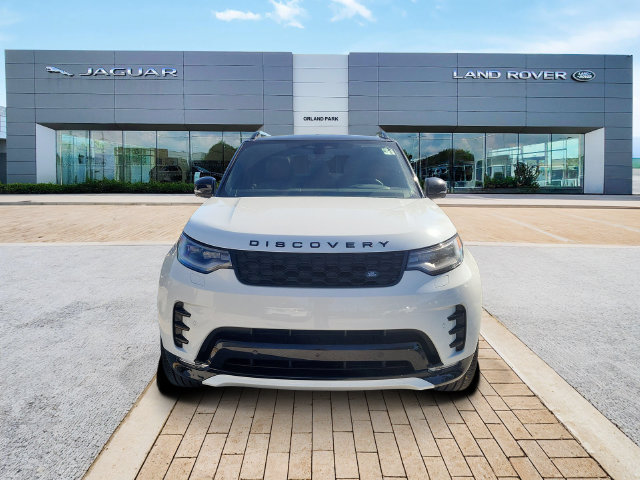 New 2026 Land Rover Discovery Dynamic SE SUV