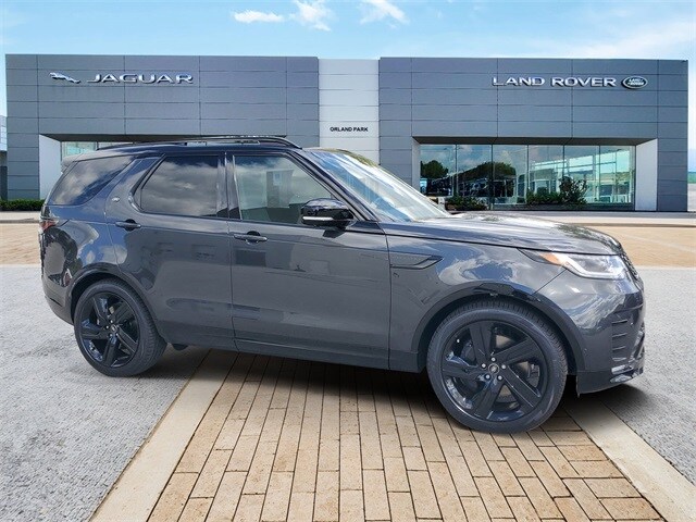 2025 Land Rover Discovery SE photo 2