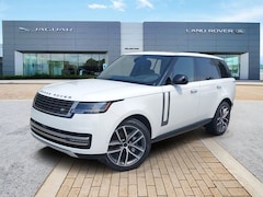 2026 Land Rover Range Rover SE SUV