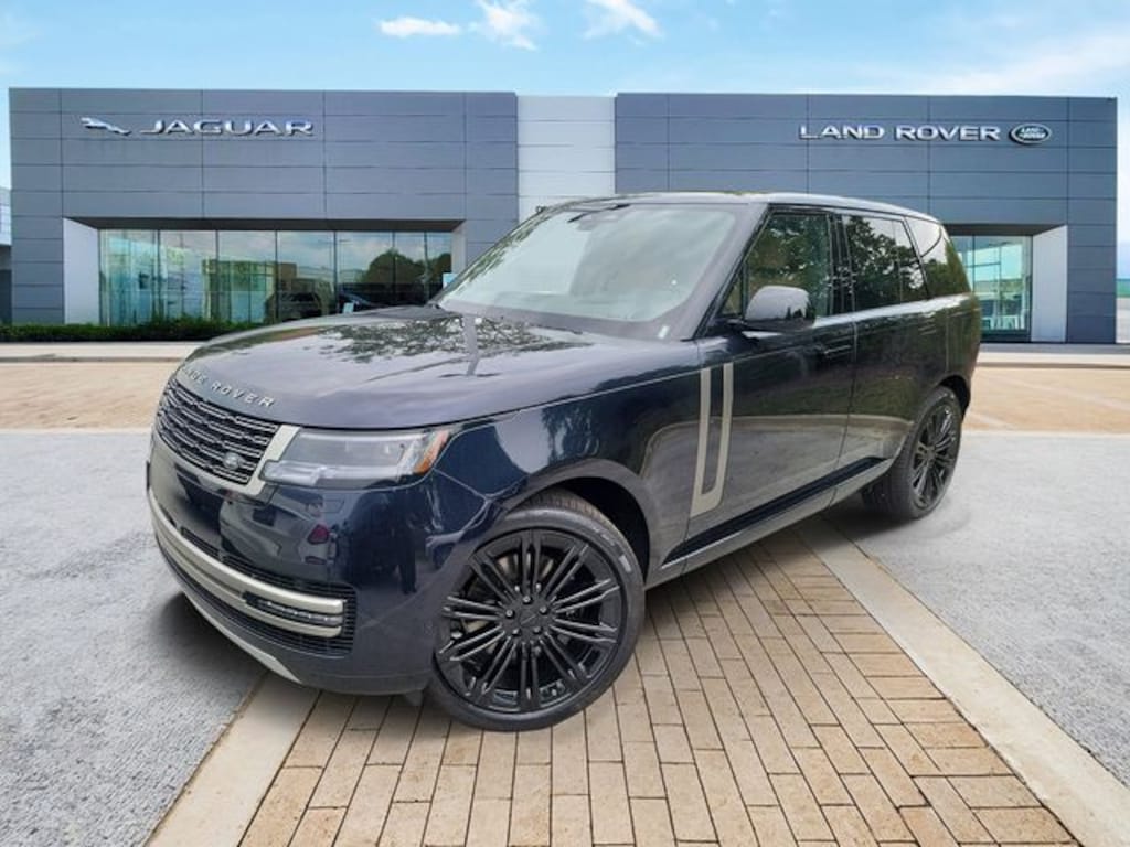 New 2026 Land Rover Range Rover SE SUV