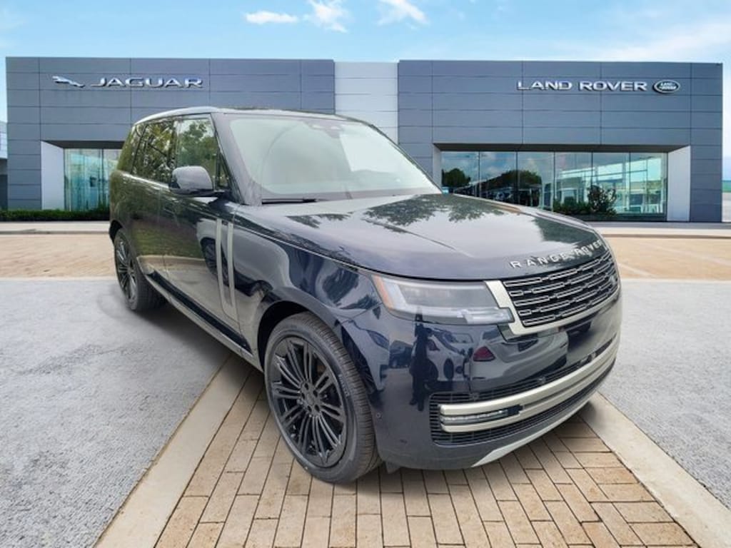 New 2026 Land Rover Range Rover SE SUV