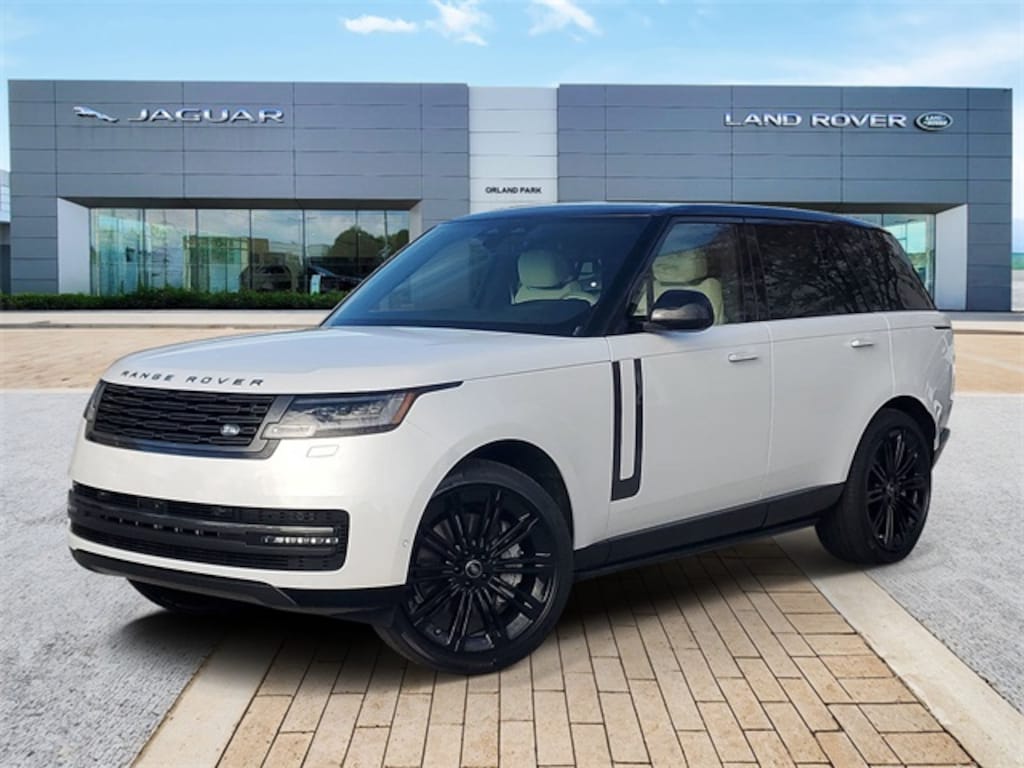 New 2025 Land Rover Range Rover SE SUV