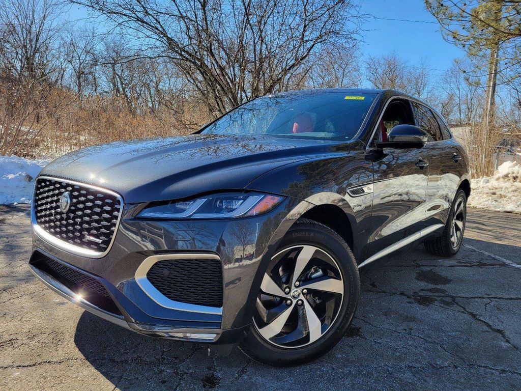 2025 Jaguar F-PACE P250 R-Dynamic S's photo