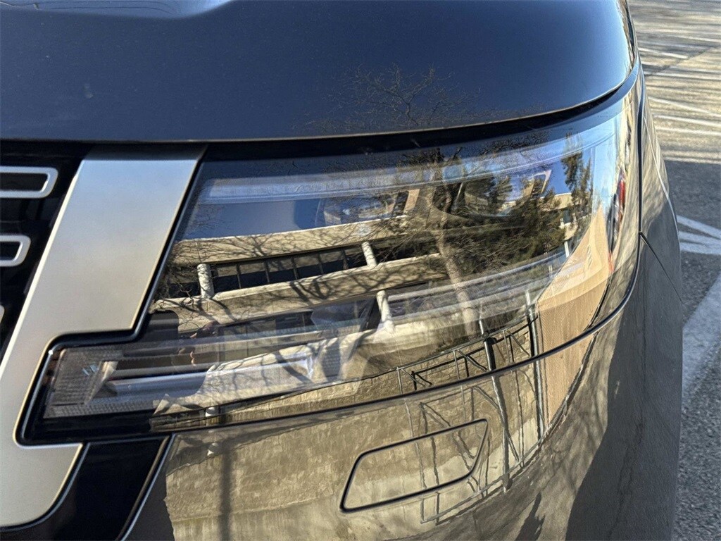 2026 Land Rover Range Rover SE - Photo 13