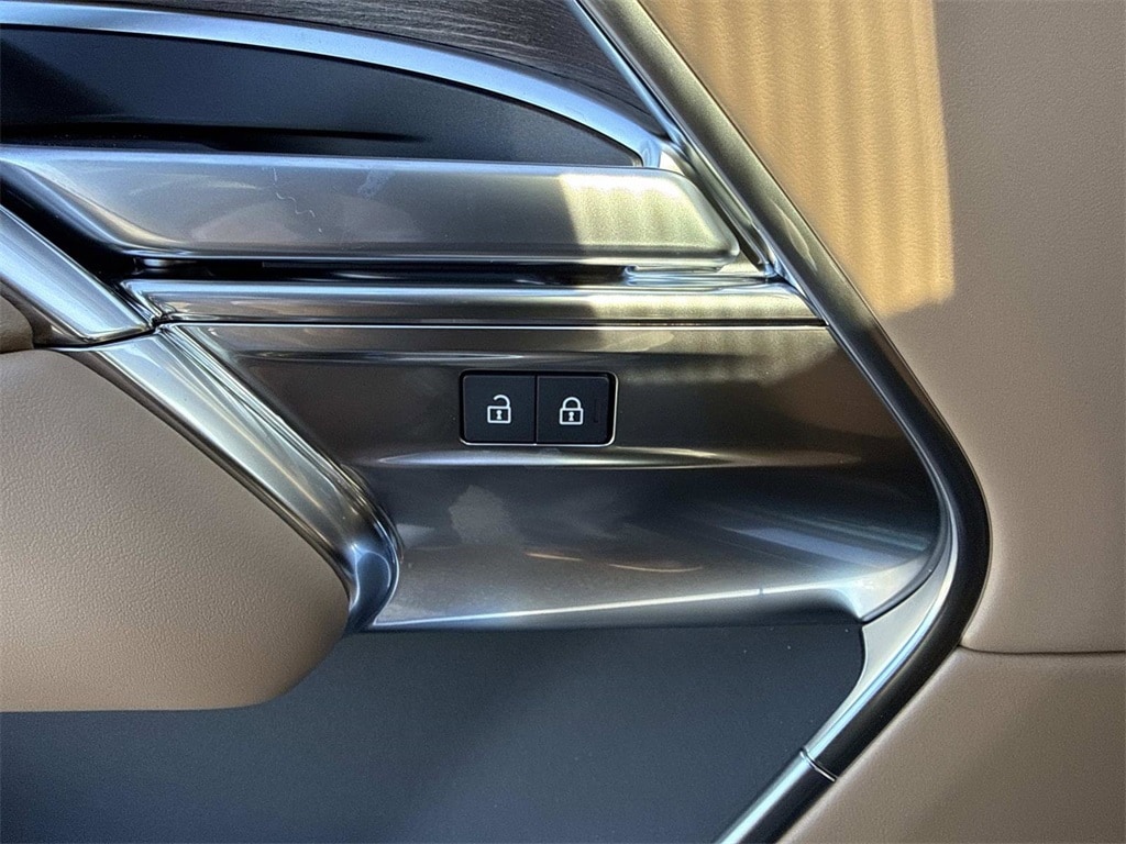 2026 Land Rover Range Rover SE - Photo 25