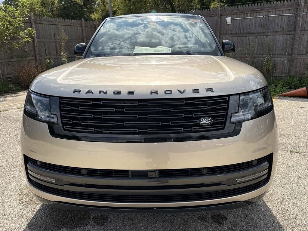 New 2026 Land Rover Range Rover SE SUV
