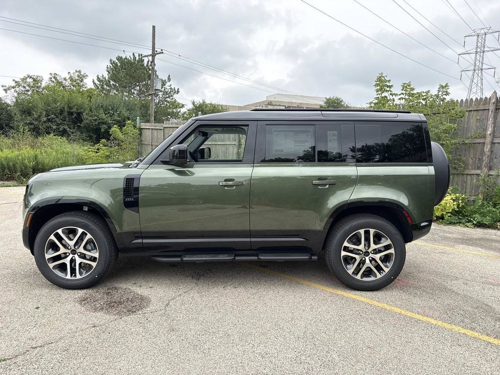 New 2026 Land Rover Defender 110 X-Dynamic SE SUV