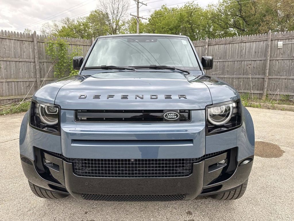 New 2026 Land Rover Defender 110 X-Dynamic SE SUV