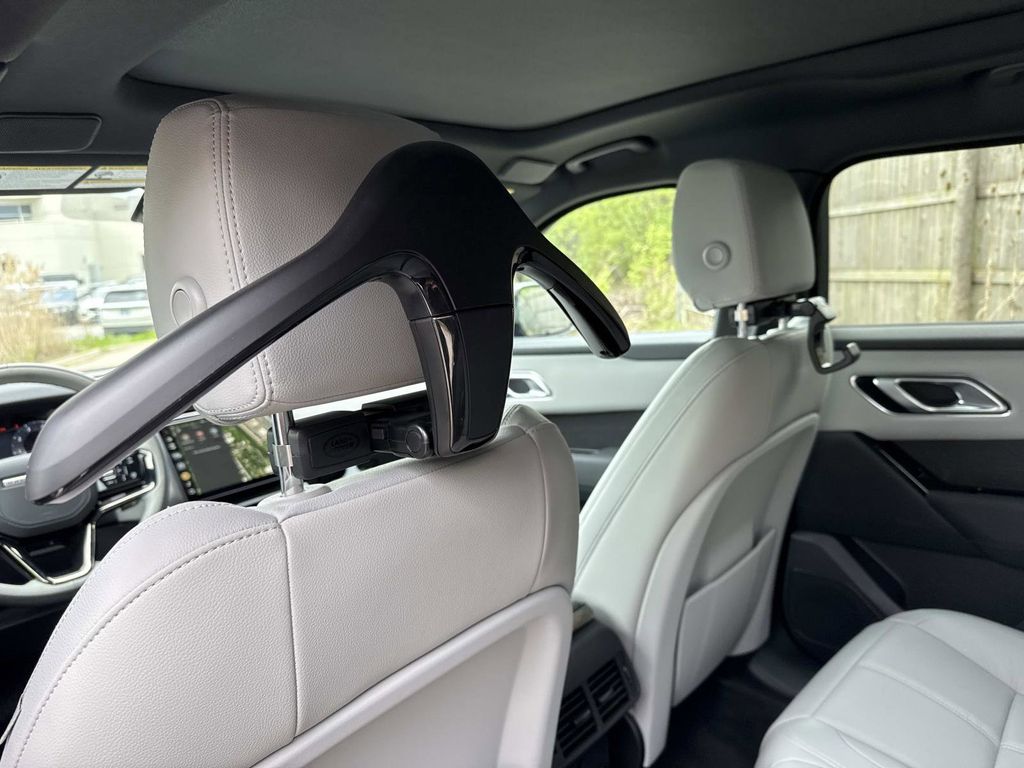 2026 Land Rover Range Rover Velar S - Photo 18