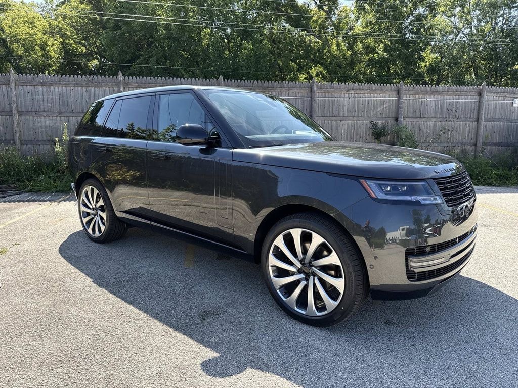 New 2026 Land Rover Range Rover SE SUV