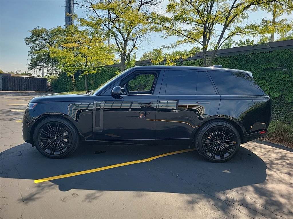 Used 2023 Land Rover Range Rover SE with VIN SALKP9E79PA075940 for sale in Northfield, IL