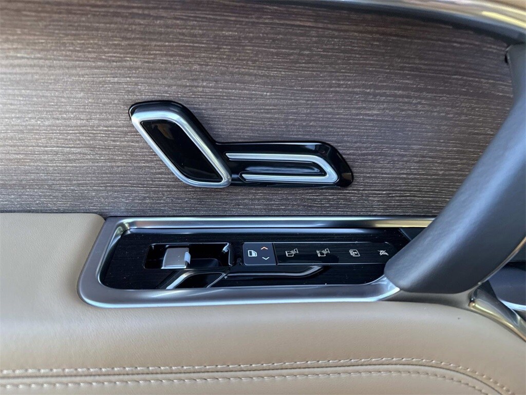 2026 Land Rover Range Rover SE - Photo 16