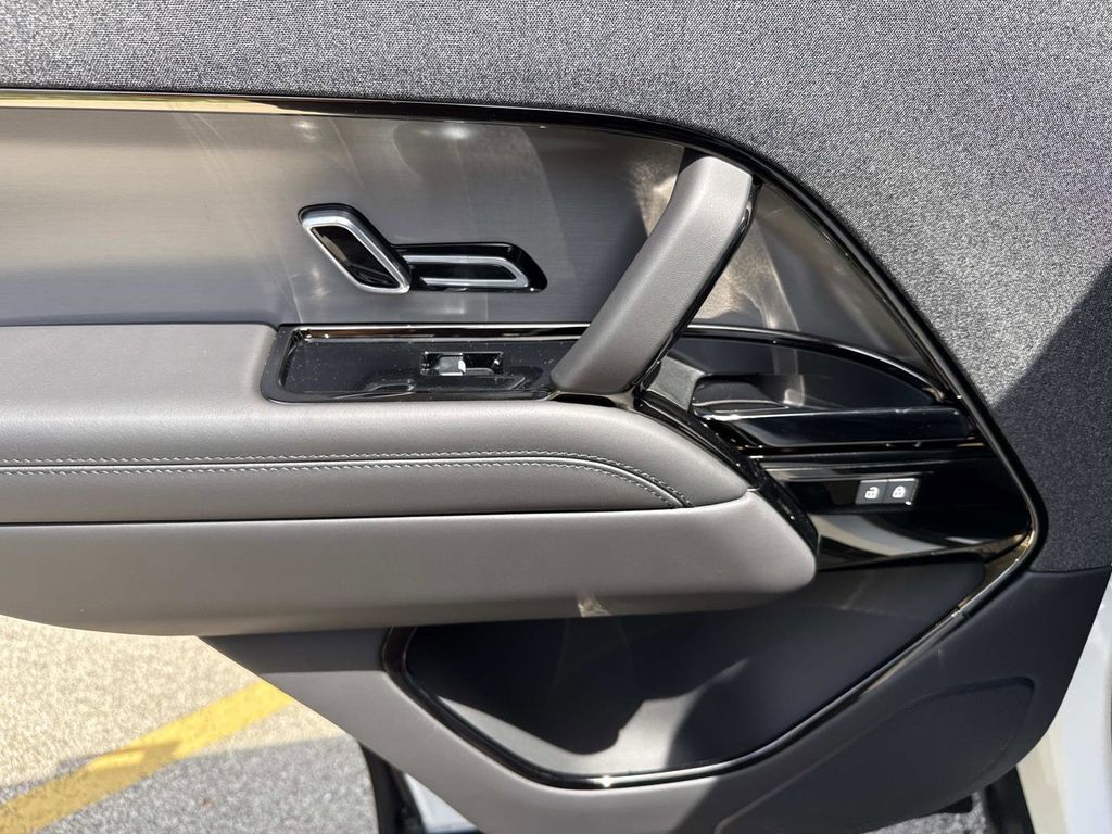 2026 Land Rover Range Rover Sport SE - Photo 14