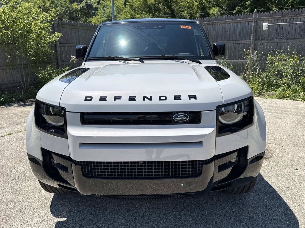 New 2026 Land Rover Defender 110 X-Dynamic SE SUV