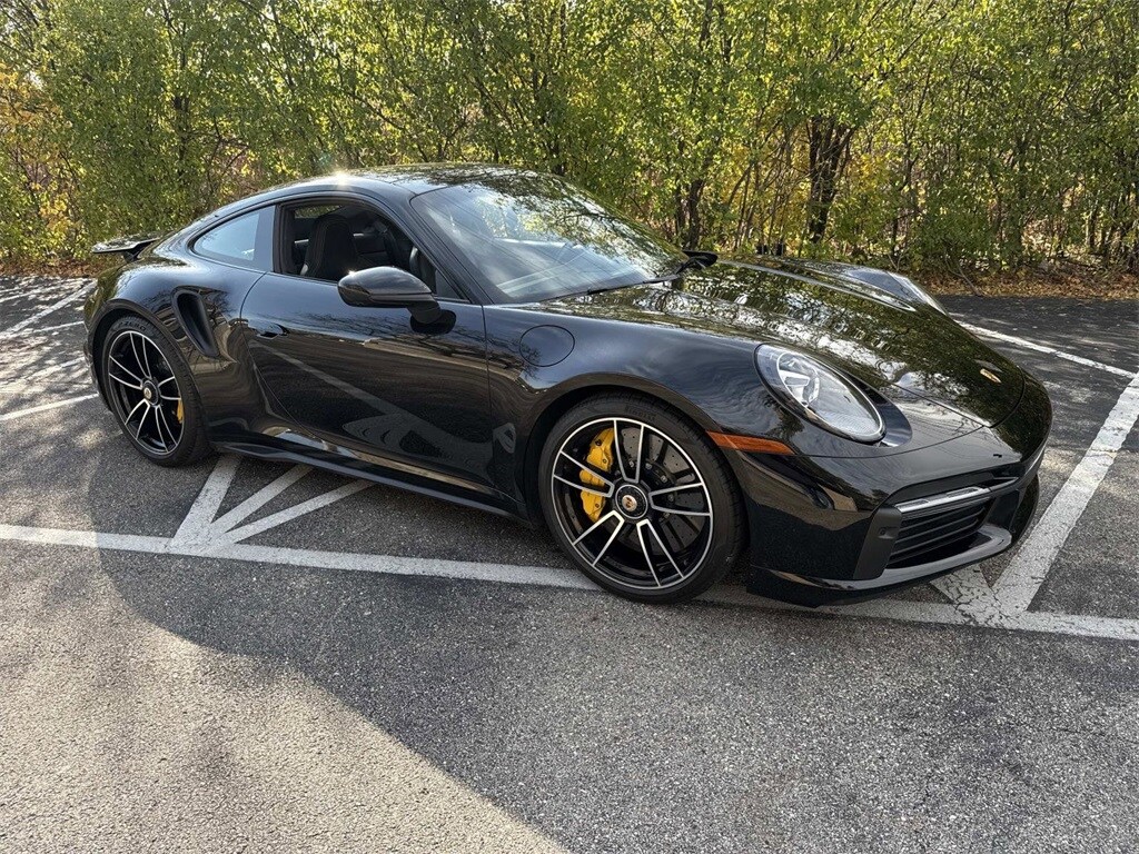 2021 Porsche 911 Turbo S photo 3