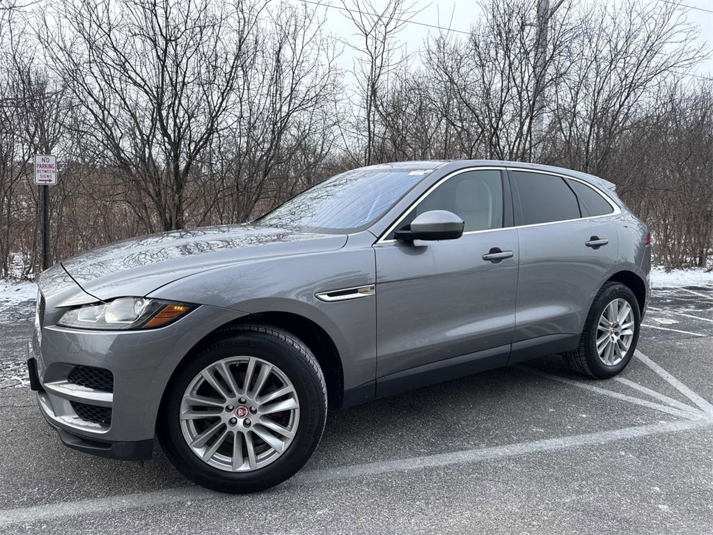 2020 Jaguar F-Pace Prestige's photo
