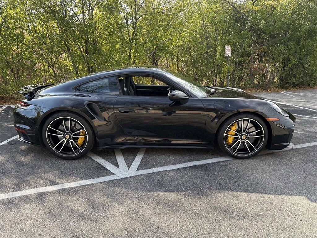2021 Porsche 911 Turbo S photo 4