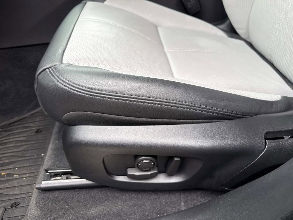 2026 Land Rover Range Rover Velar Dynamic SE - Photo 24