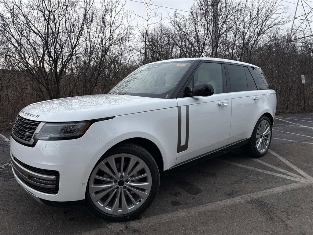 2026 Land Rover Range Rover 3.0 SE SWB's photo