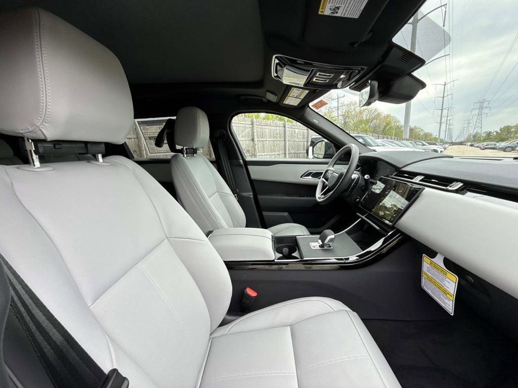 2026 Land Rover Range Rover Velar S - Photo 6