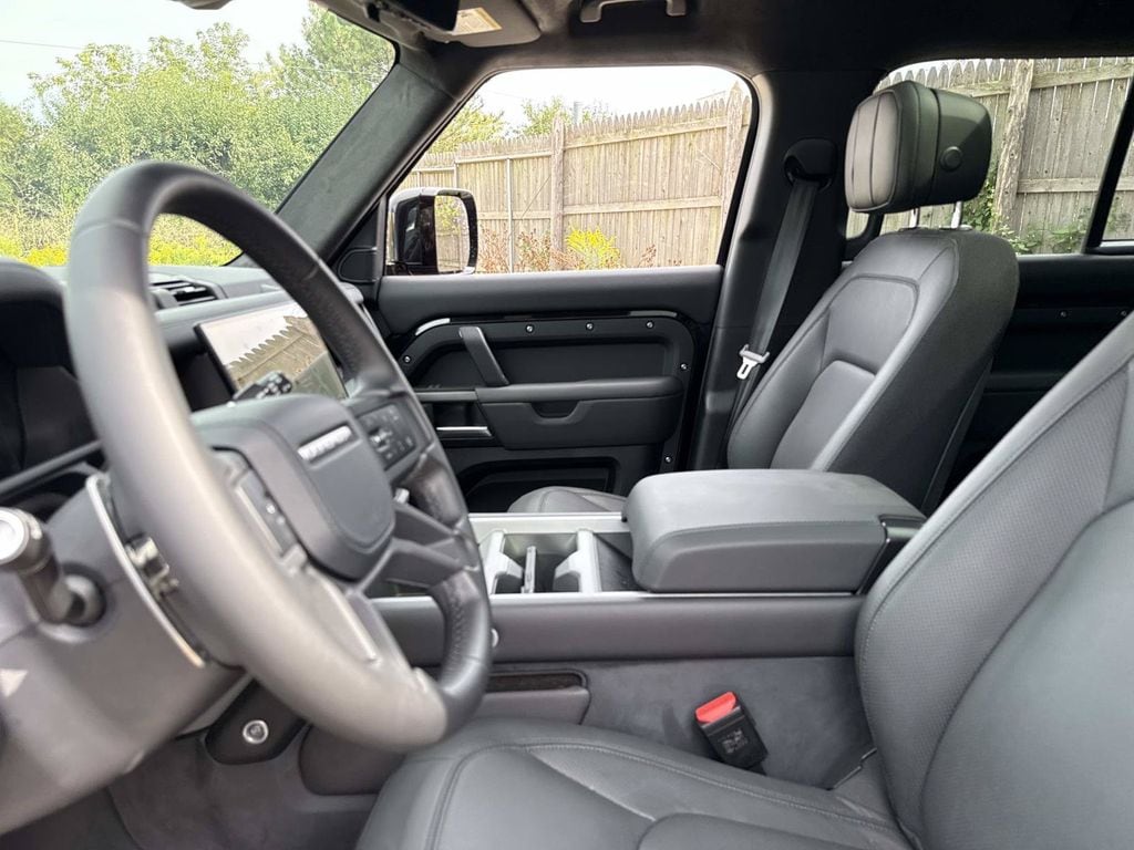 2026 Land Rover Defender V8 - Photo 25
