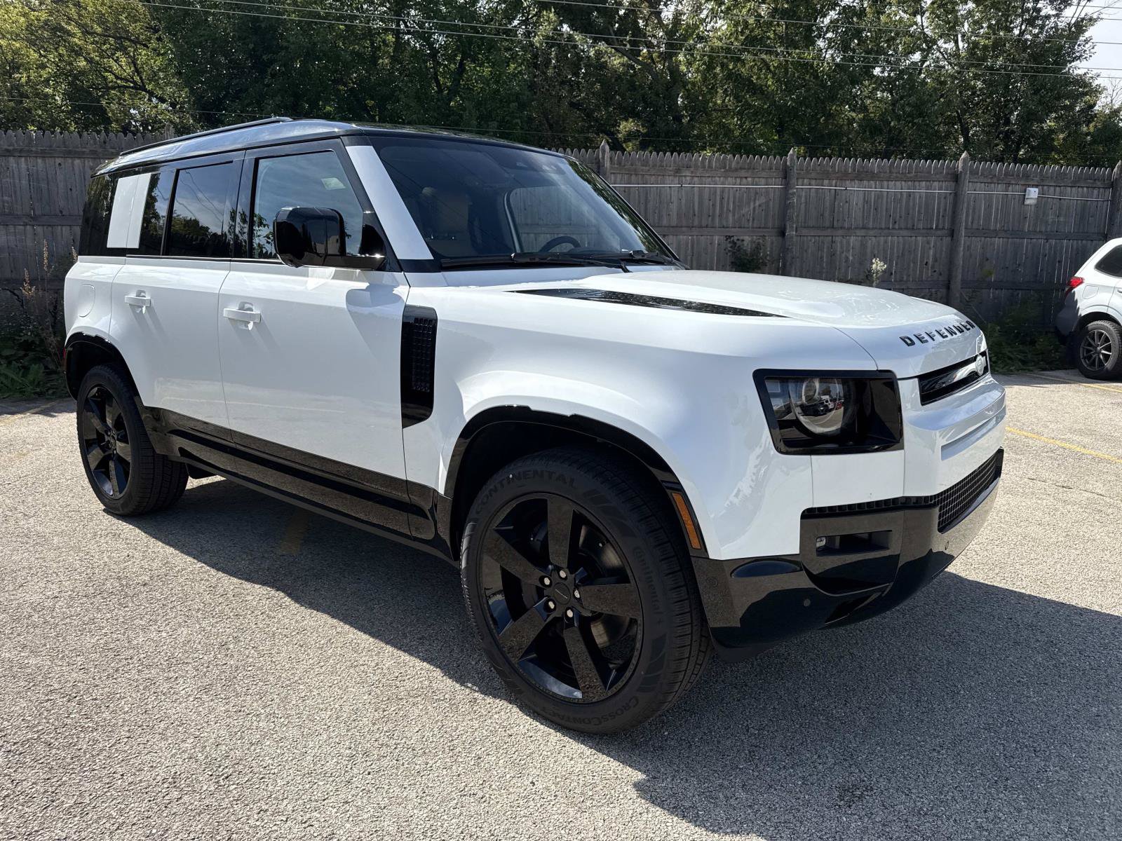 New 2026 Land Rover Defender 110 X-Dynamic SE SUV