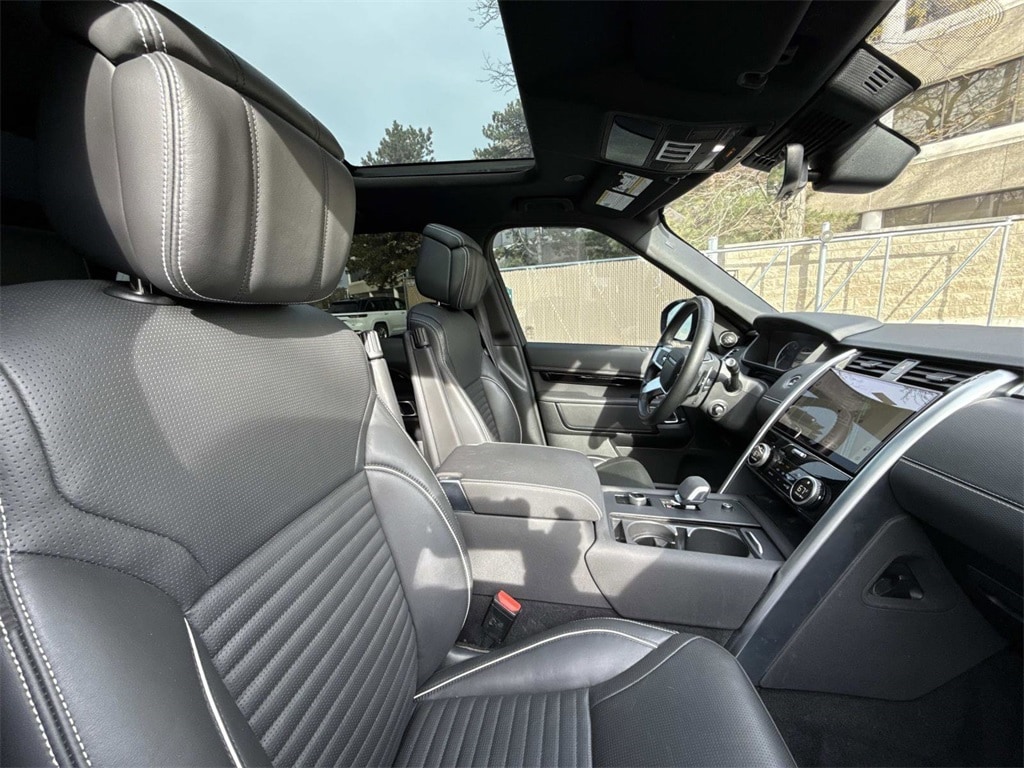 Used 2023 Land Rover Discovery HSE R-Dynamic SUV