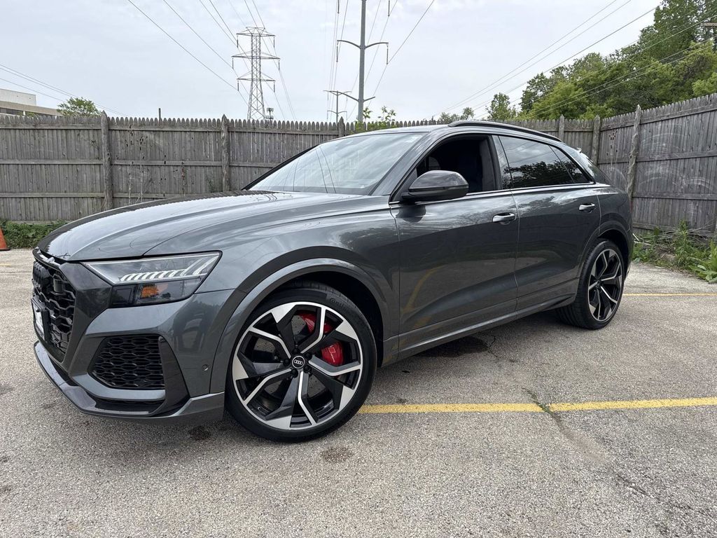 2021 Audi RS Q8 -'s photo