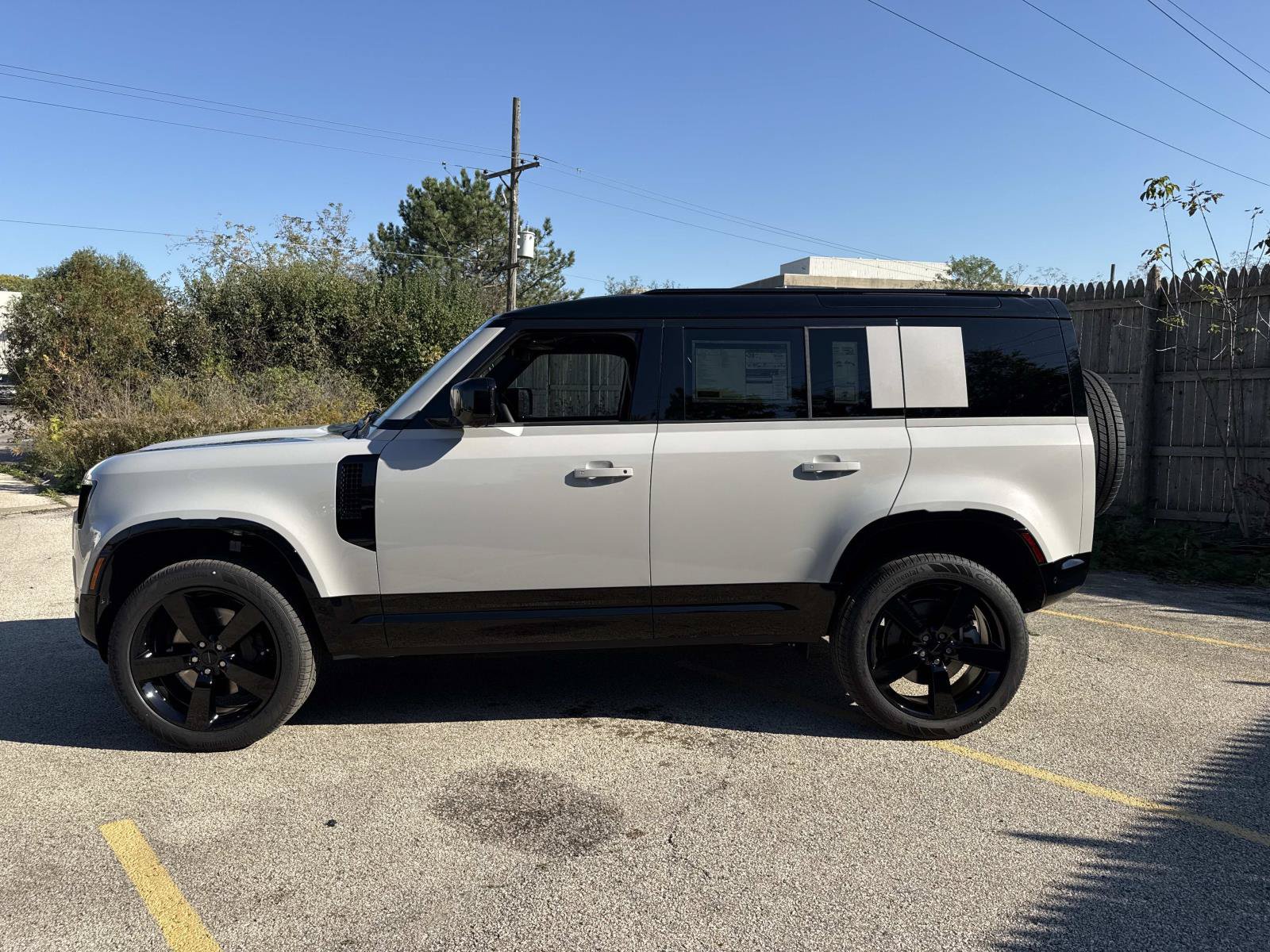New 2026 Land Rover Defender 110 X-Dynamic SE SUV