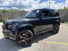 2026 Land Rover Defender 90 V8 SUV
