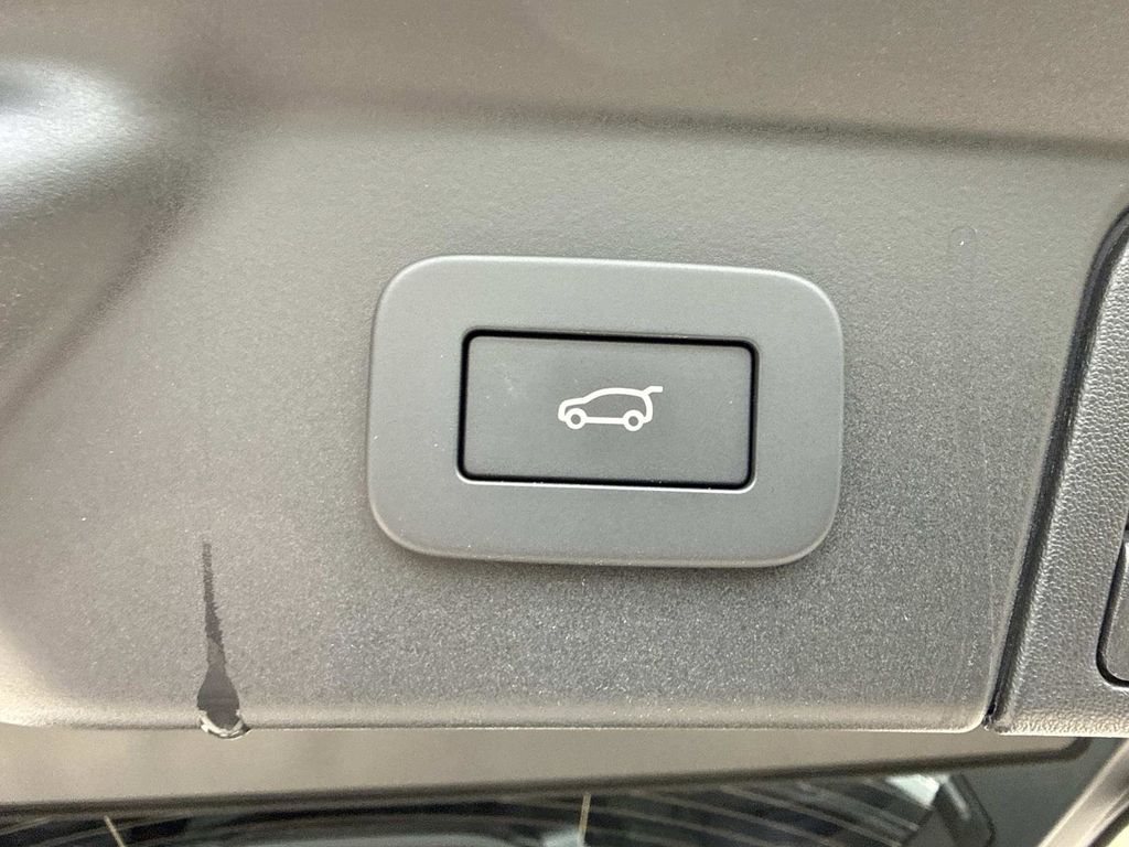 2026 Land Rover Range Rover Velar S - Photo 12