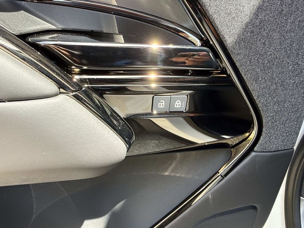 2026 Land Rover Range Rover Sport SE - Photo 16