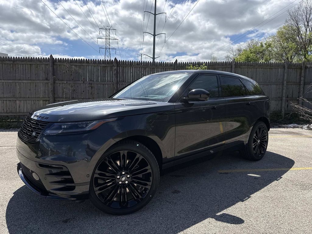 2026 Land Rover Range Rover Velar P400 Dynamic SE's photo