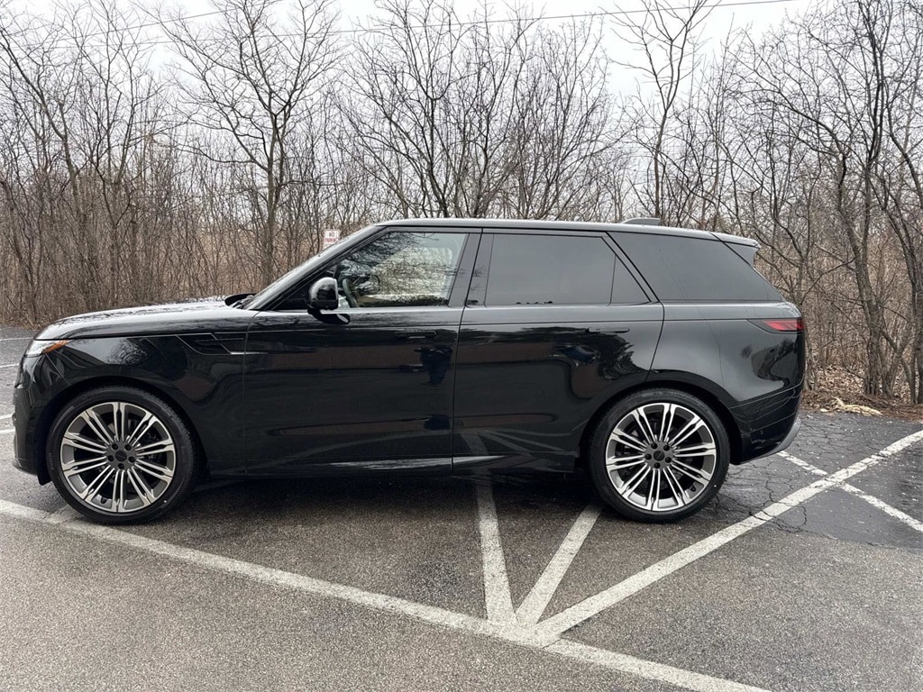 New 2026 Land Rover Range Rover Sport Dynamic SE SUV