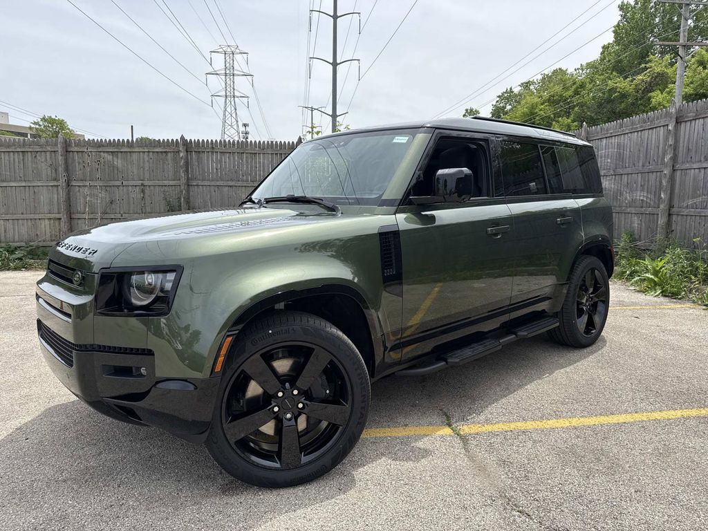 2026 Land Rover Defender 110 X-Dynamic SE P400's photo