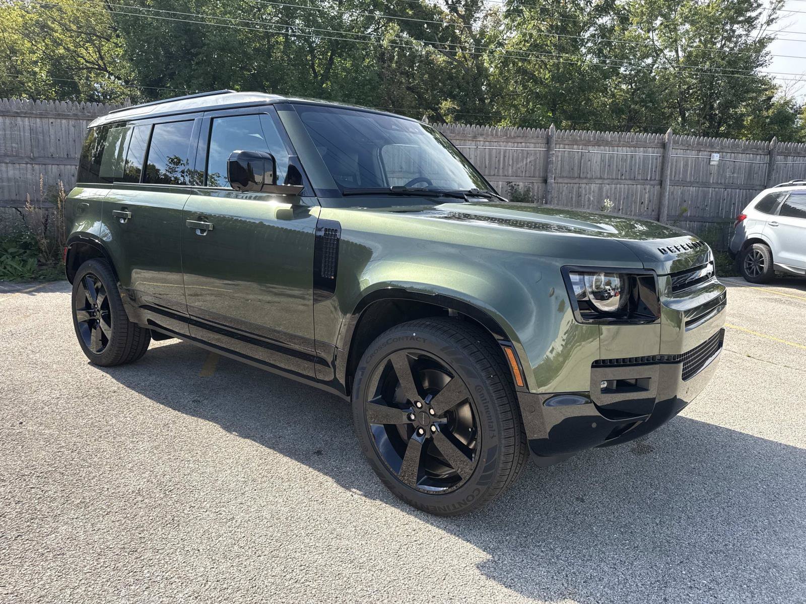 New 2026 Land Rover Defender 110 X-Dynamic SE SUV