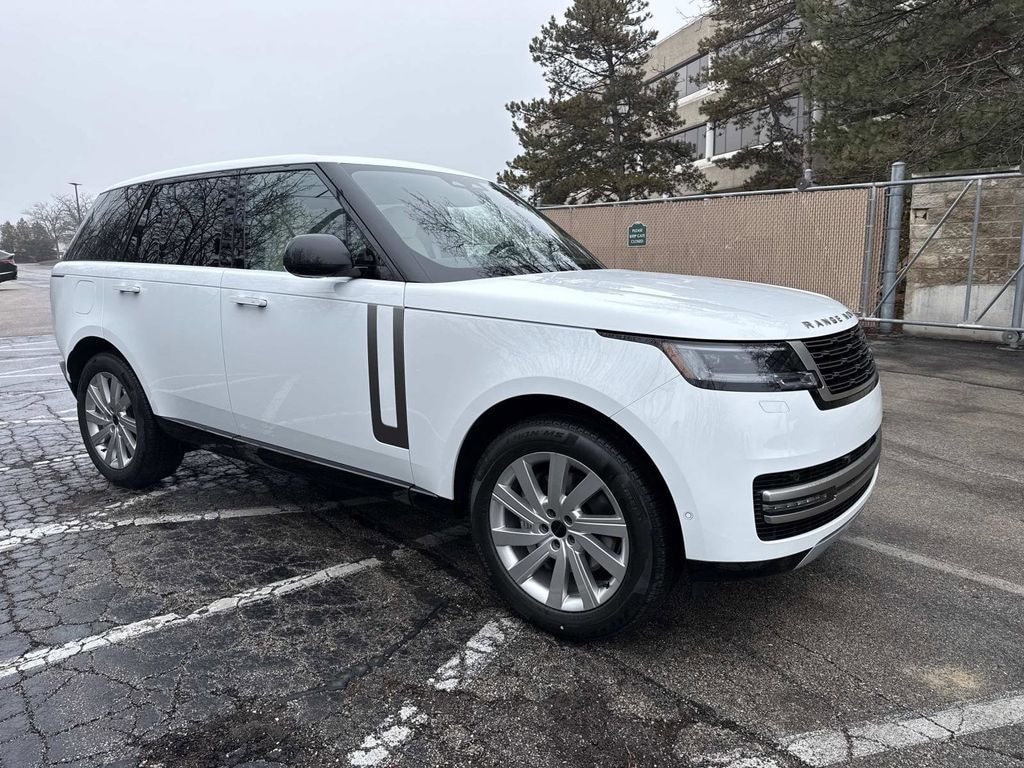 New 2026 Land Rover Range Rover SE SUV