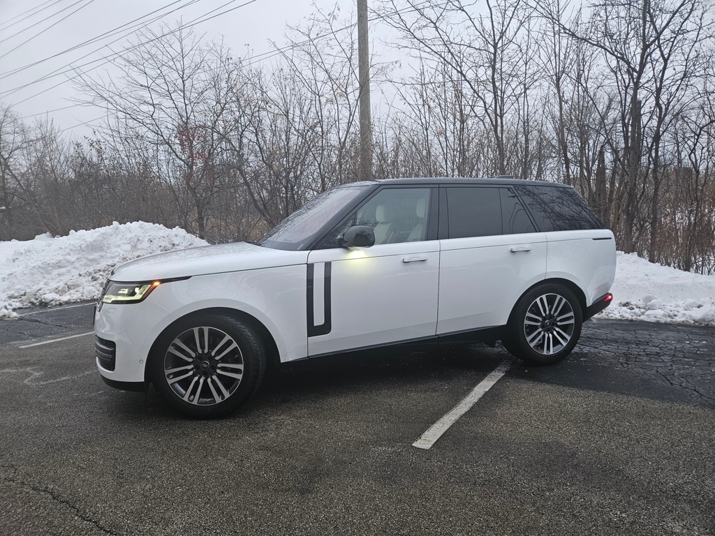 Used 2023 Land Rover Range Rover SE SUV